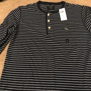 Abercrombie long sleeve tee